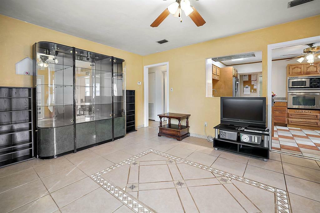 Property Photo:  2000 High Street  FL 34748 