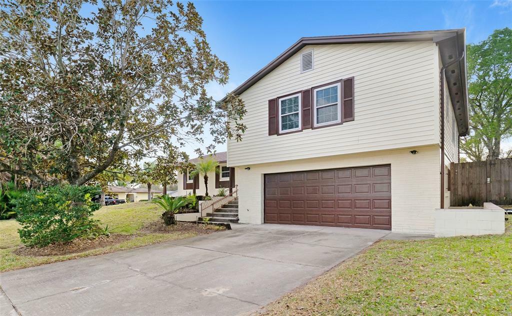 Property Photo:  630 Elder Court  FL 32714 