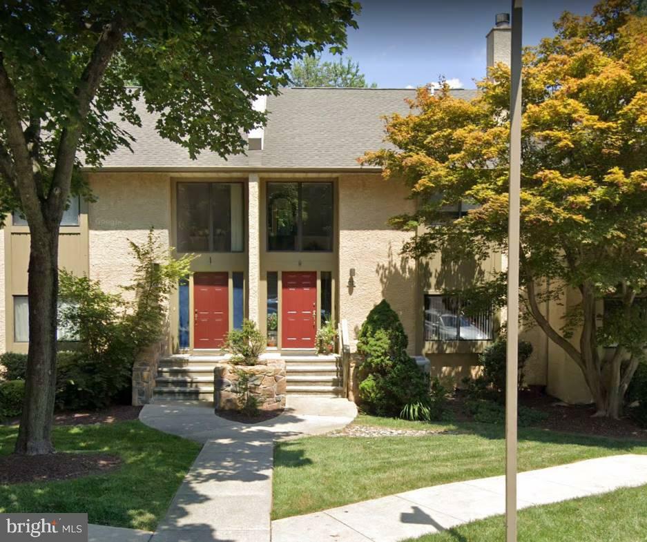 Property Photo:  408 Lynetree Drive  PA 19380 