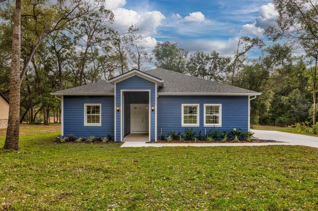 Property Photo:  31022 Lochmore Cir  FL 32776 