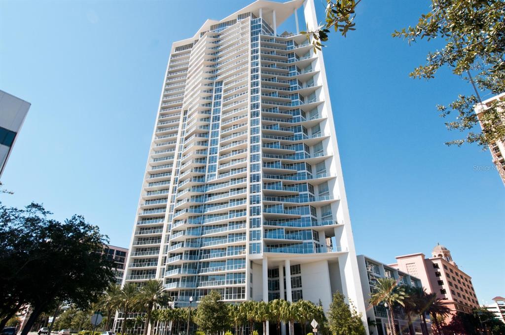 Property Photo: 175 1st Street S 803 FL 33701