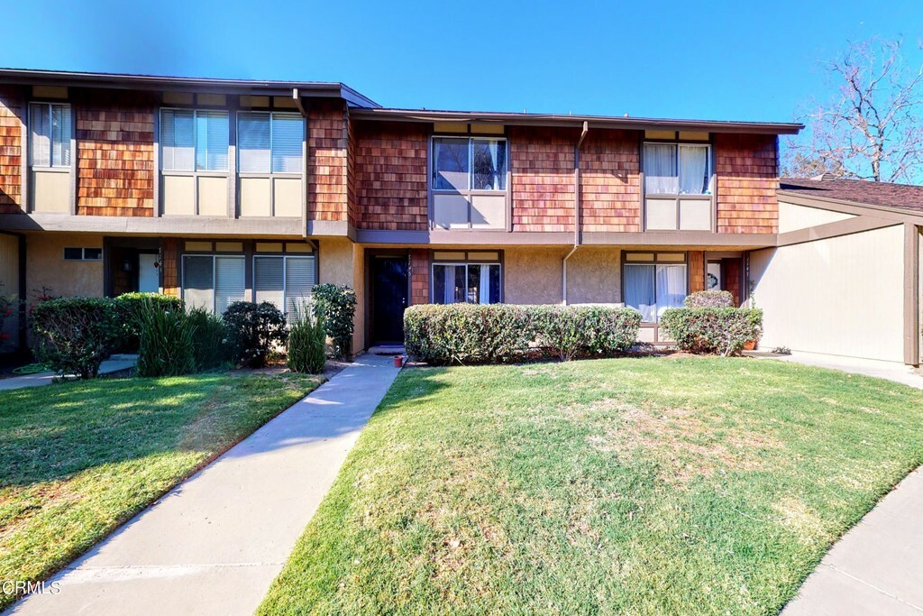 Property Photo: 7145 Wren Court 180 CA 93003