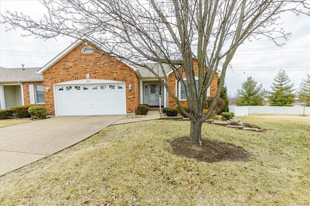 Property Photo: 2118 Farnsworth Drive D 63368