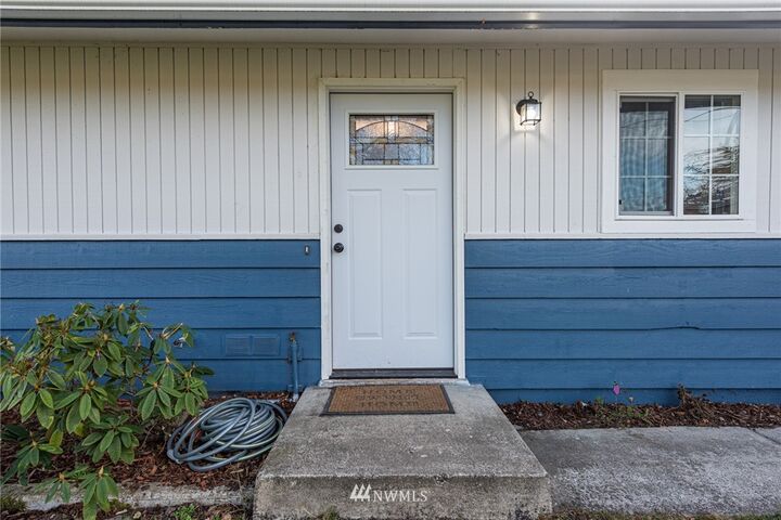 Property Photo: 312 Heuhslein Road WA 98362