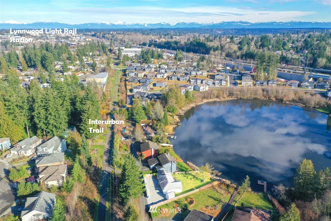 Property Photo: 5716 Halls Lake Way WA 98036
