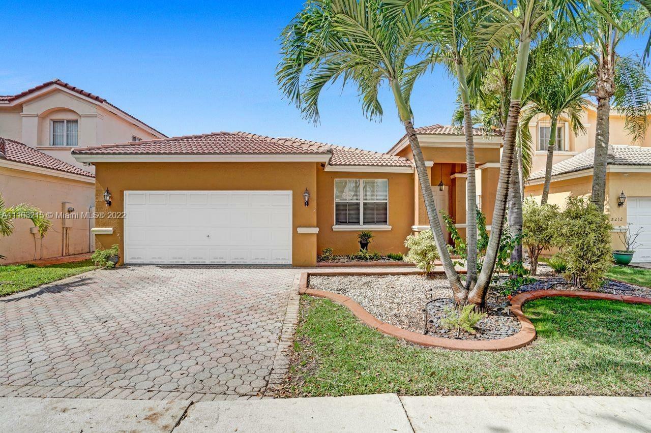 Property Photo: 2220 SW 125th Ave FL 33027