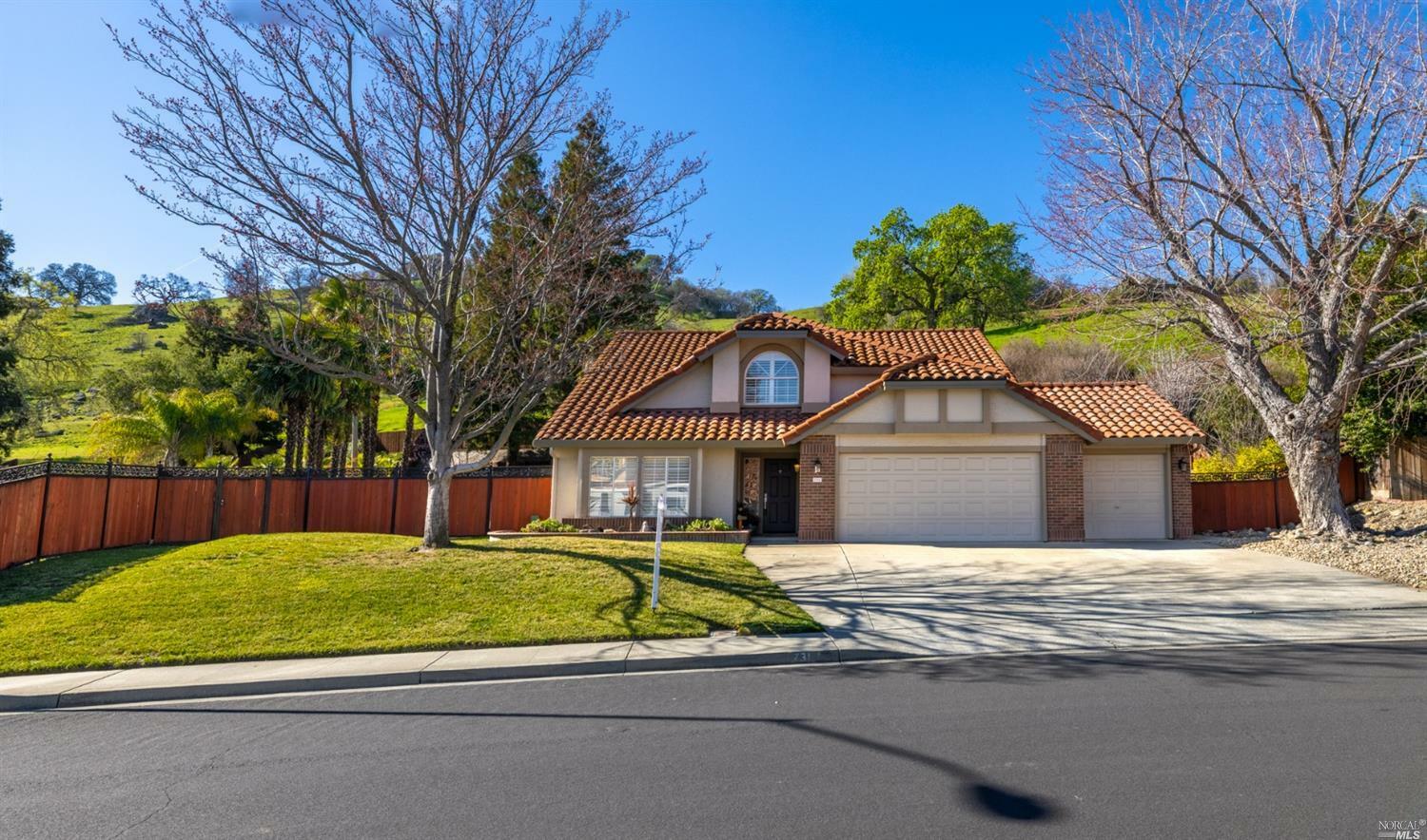 Property Photo: 731 Rambleton Drive CA 95688