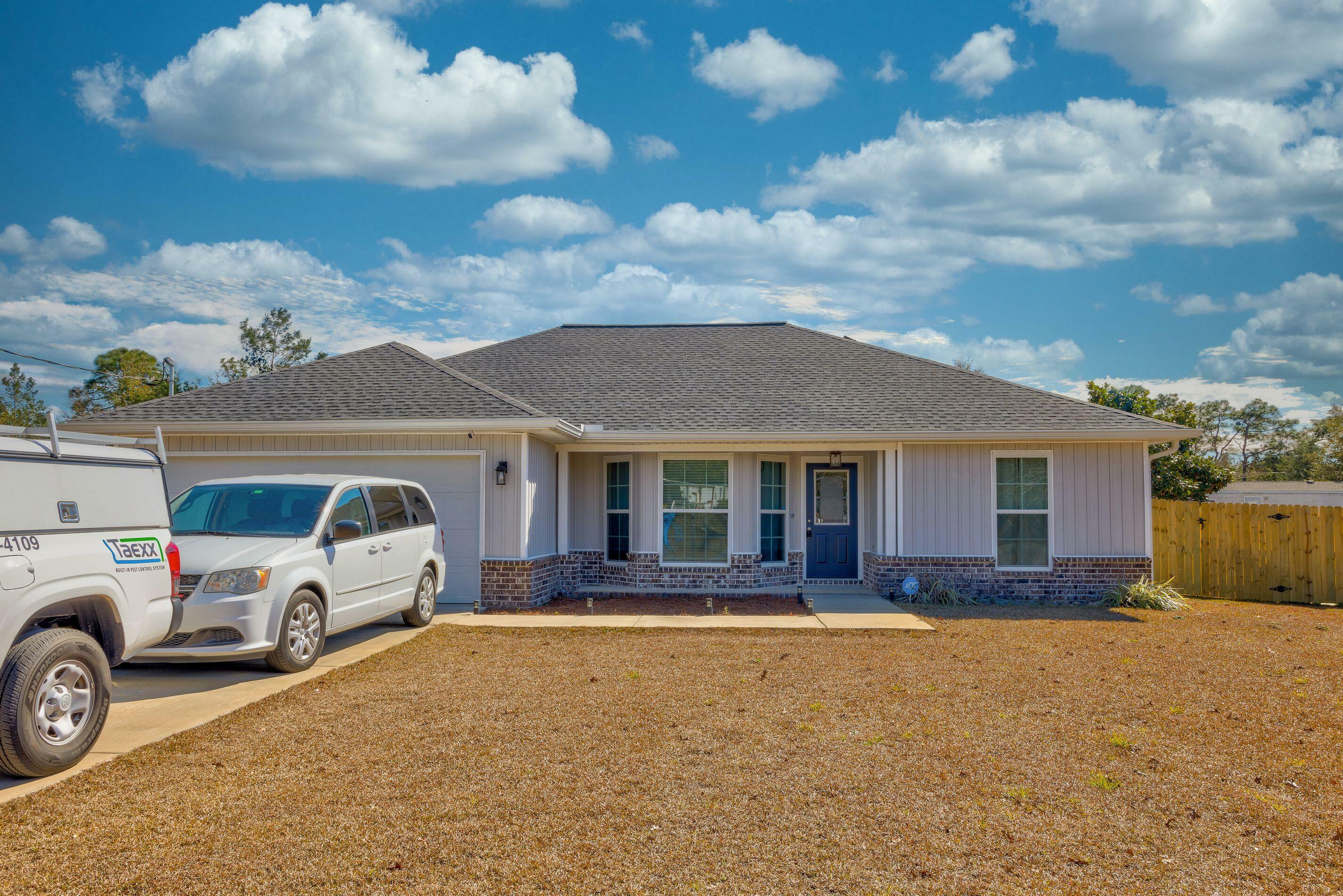 Property Photo: 5647 National Court FL 32563