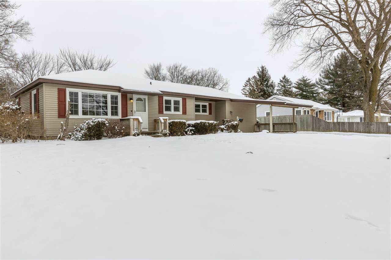 Property Photo:  2527 E Ashman  MI 48642 