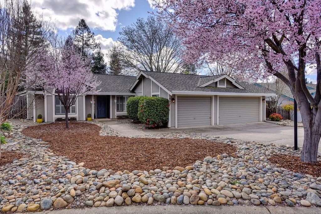 Property Photo: 1860 Alburn Place CA 95762