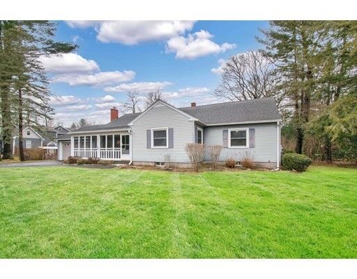 Property Photo:  643 Springfield St  MA 01095 