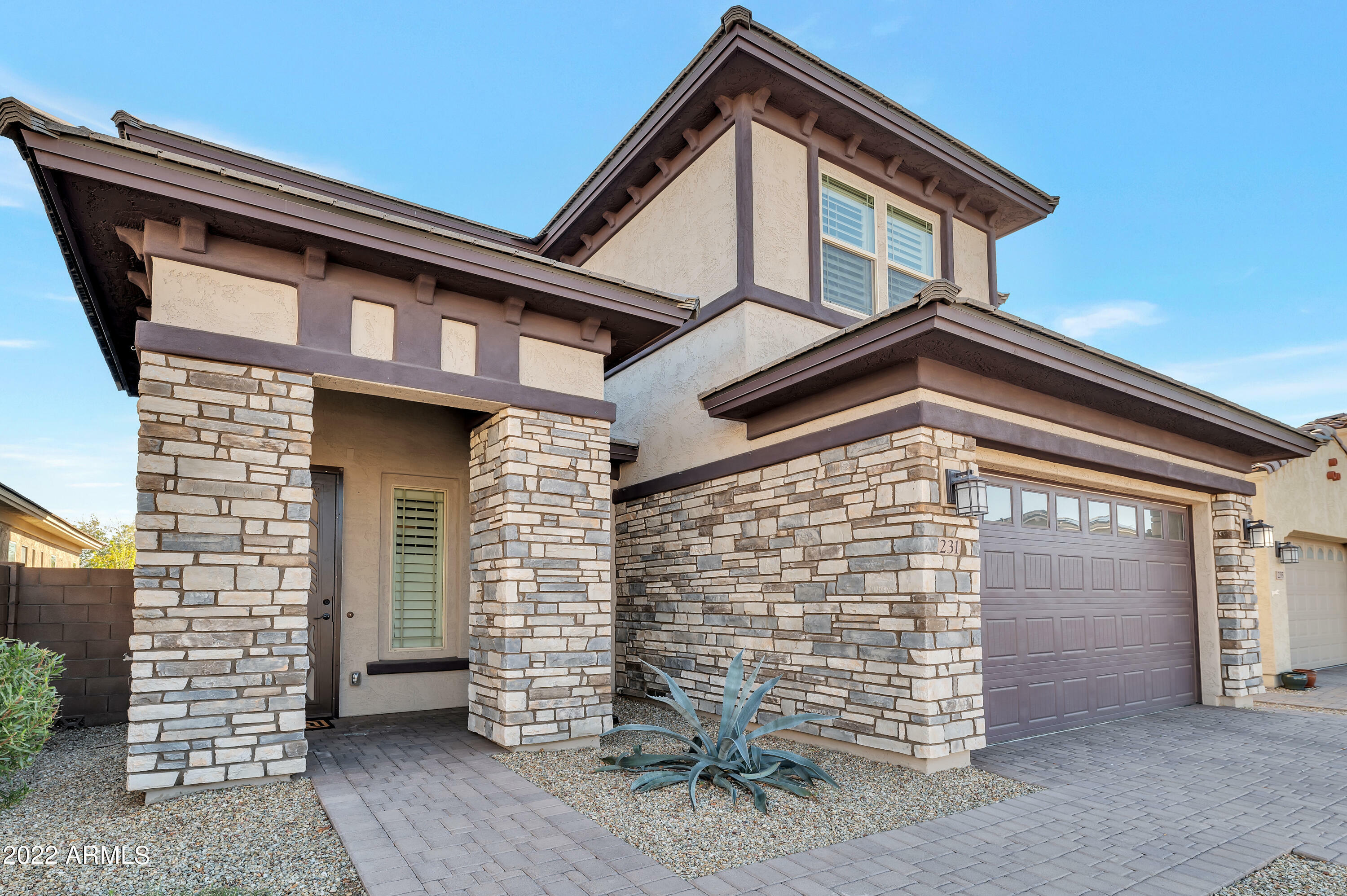 Property Photo: 231 W Beverly Lane AZ 85023