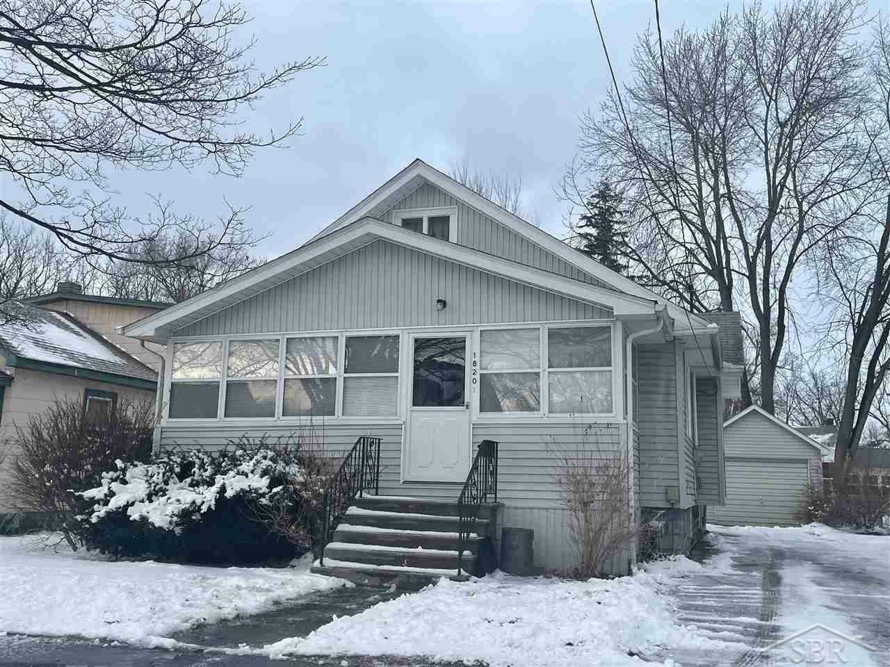 Property Photo:  1820 Ottawa  MI 48602 