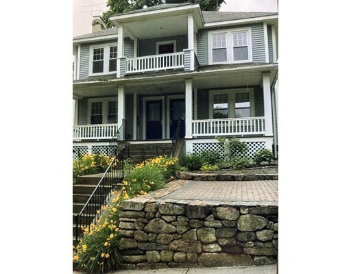 Property Photo: 7 Ivanhoe Rd MA 01602