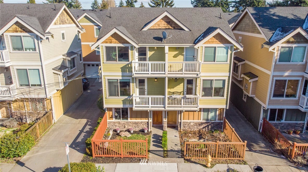 Property Photo:  8560 Mary Avenue NW B  WA 98117 