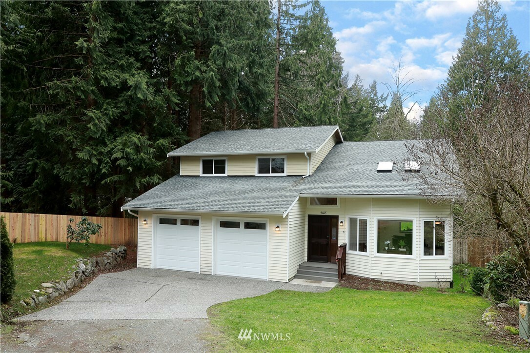 Property Photo:  4108 Tartan Way  WA 98236 