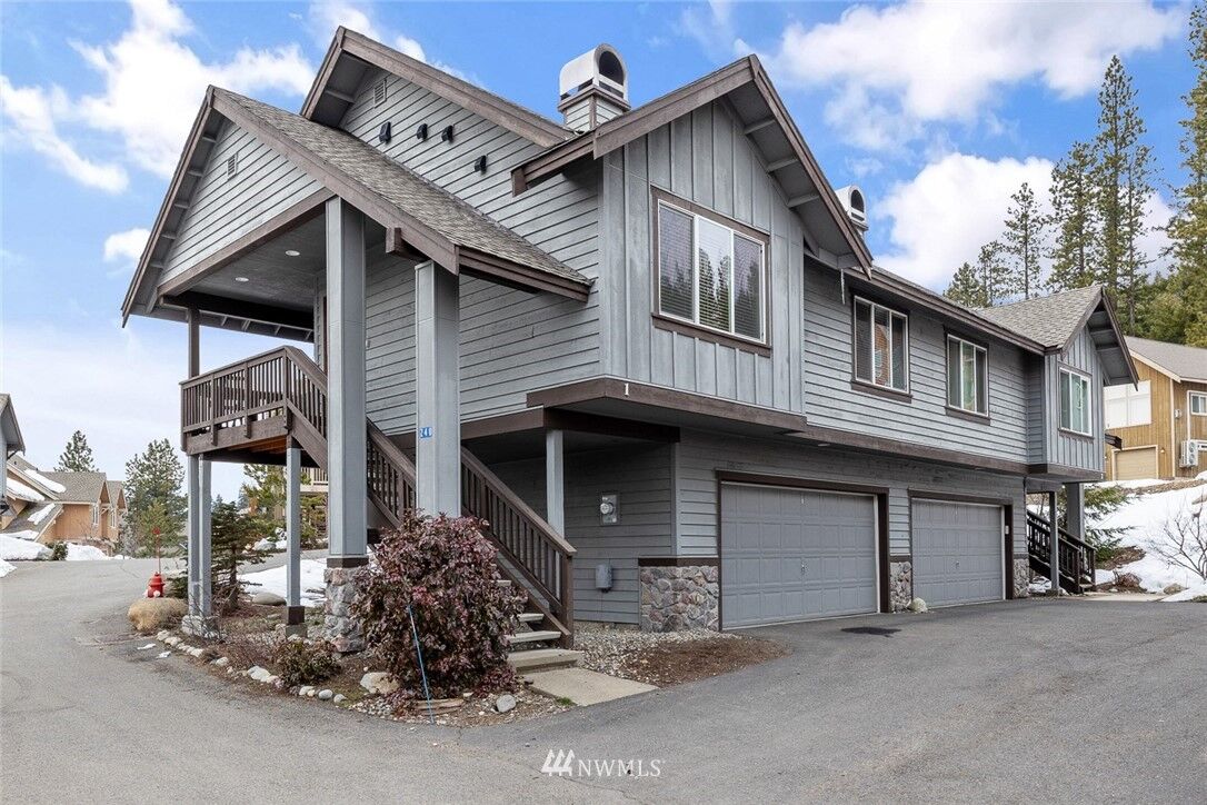 Property Photo:  240  Clearwater Loop 1  WA 98940 