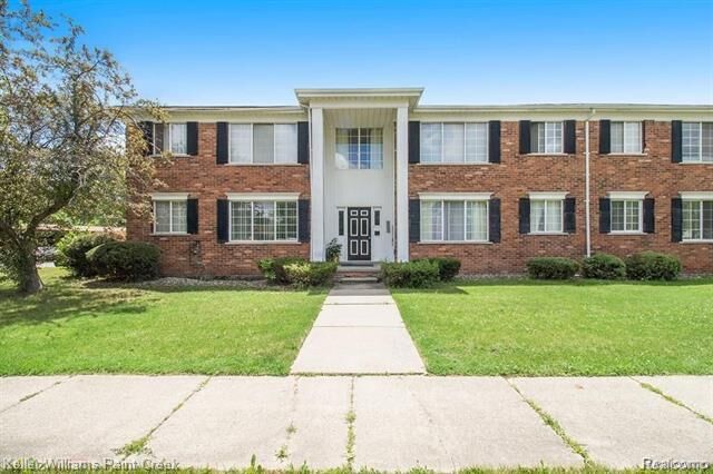 Property Photo:  19670 E 8 Mile Rd 19  MI 48225 