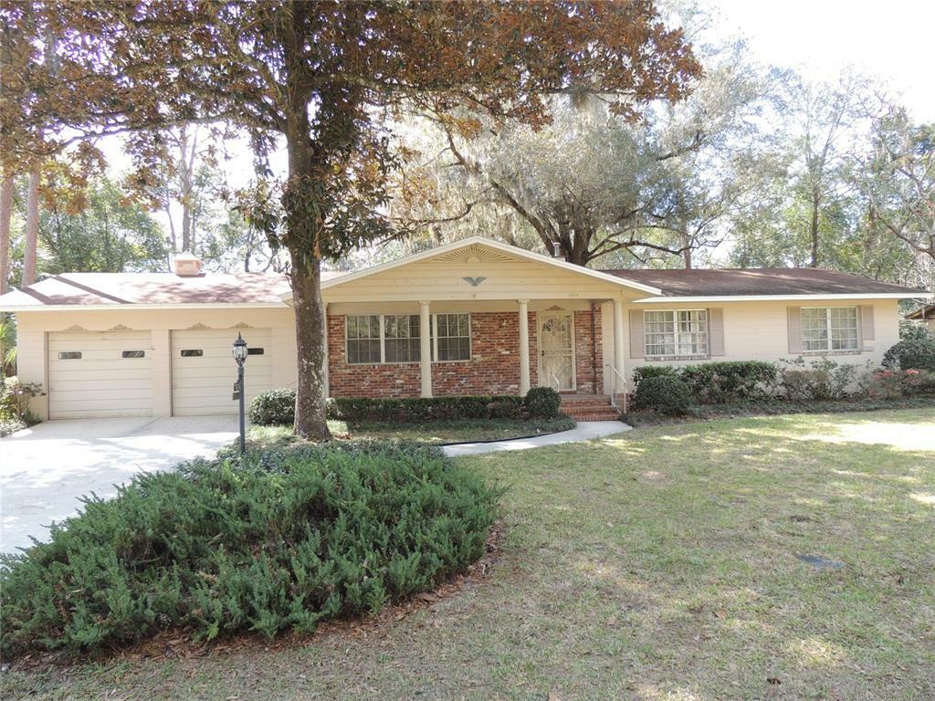 Property Photo:  3825 SW 5th Place  FL 32607 