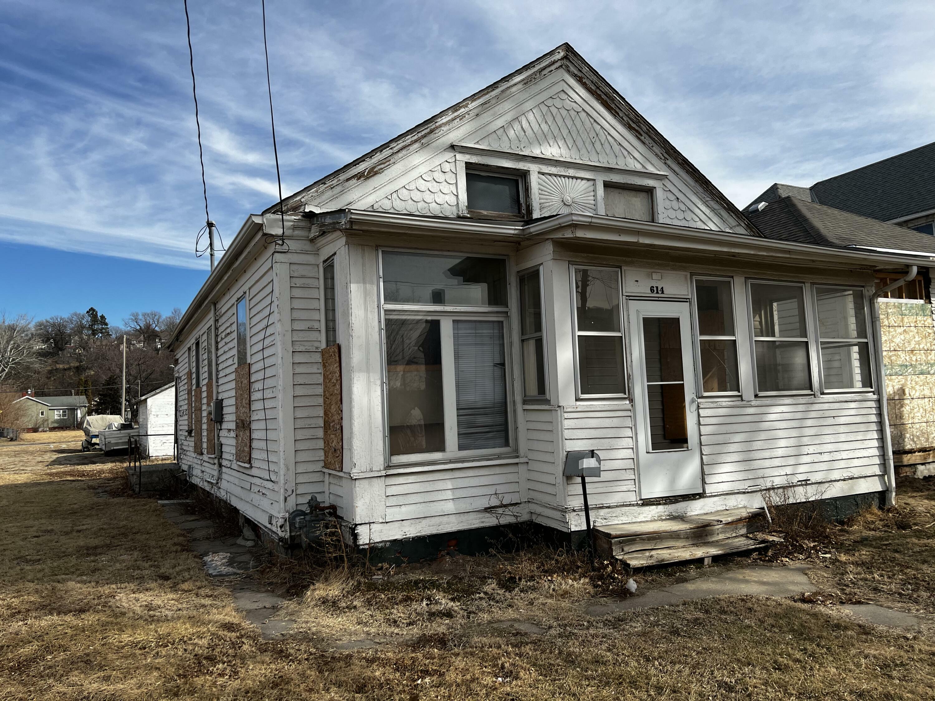 Property Photo:  614 W Washington  Avenue  IA 51503 