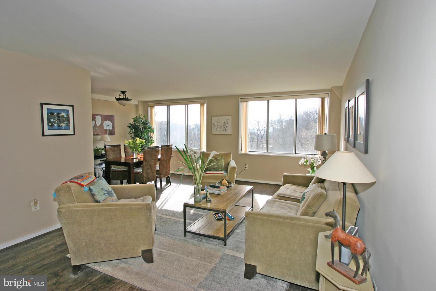 6621 Wakefield Drive 613  Alexandria VA 22307 photo
