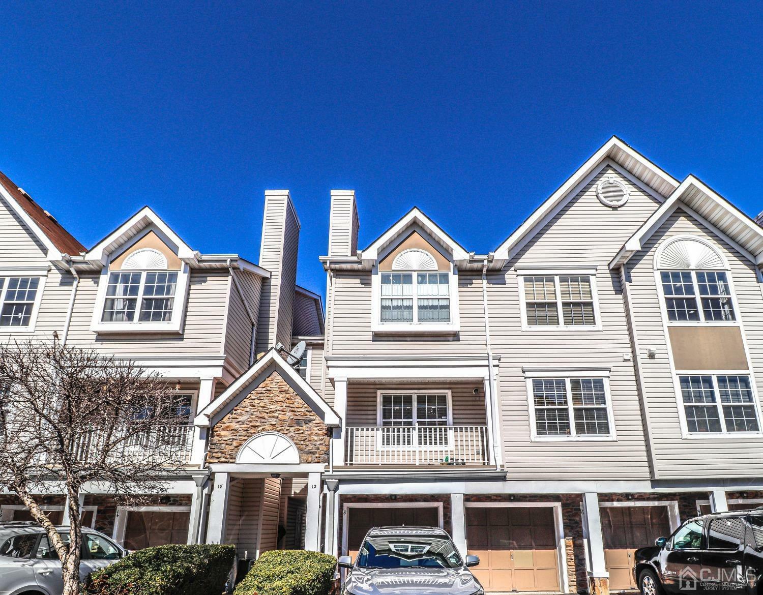 Property Photo:  8 Prestwick Way  NJ 08820 