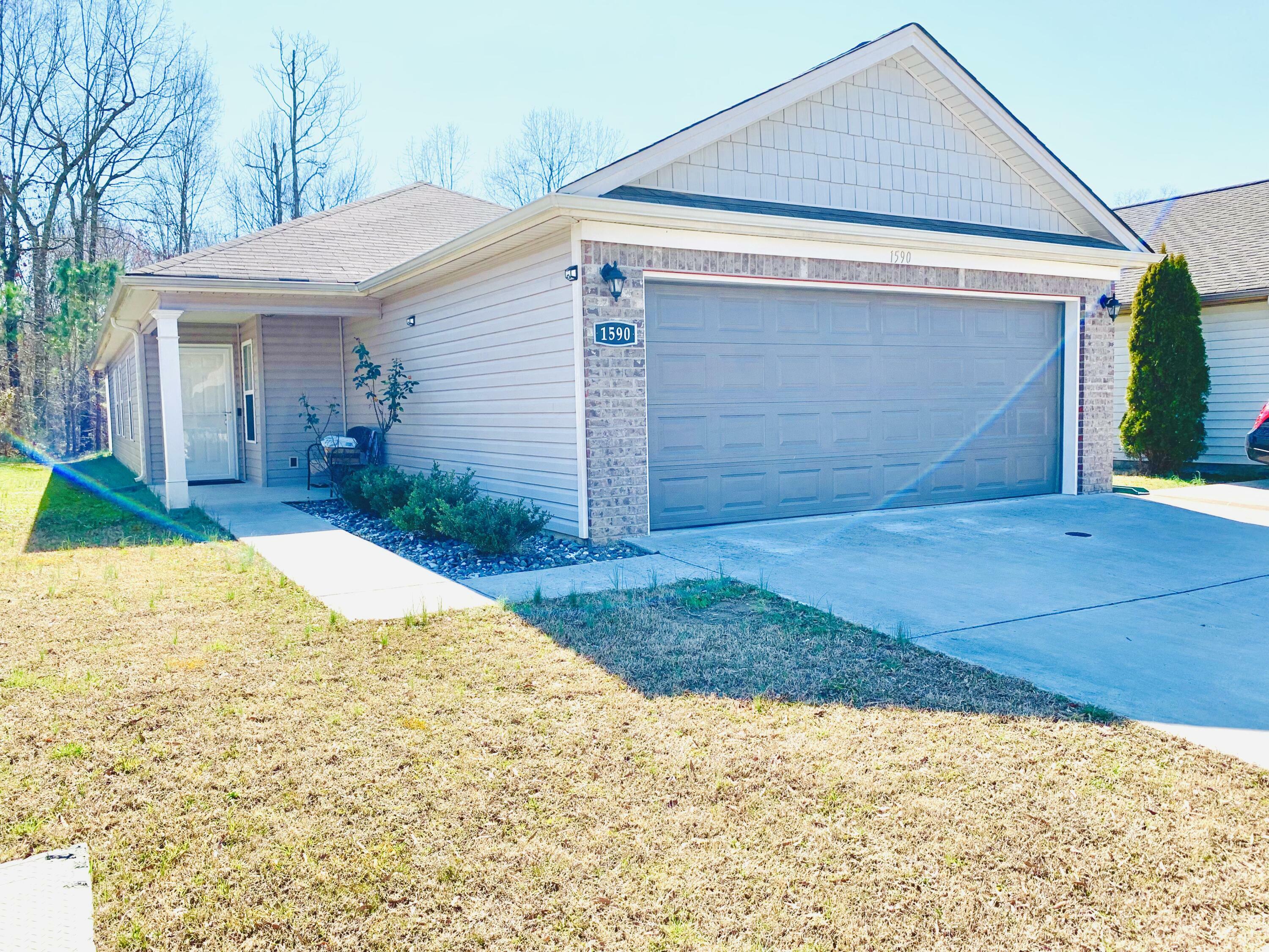 Property Photo:  1590 Southernwood Drive  TN 37421 