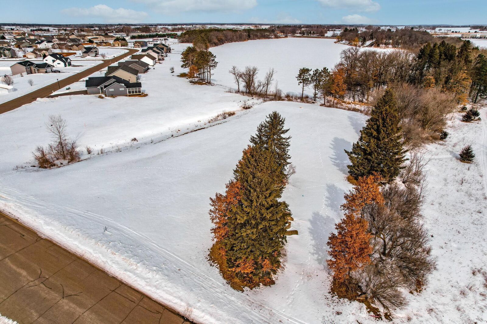 Property Photo: 915 Brady Lane WI 54017
