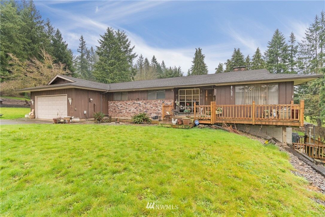 Property Photo:  166 Monticello Drive  WA 98632 