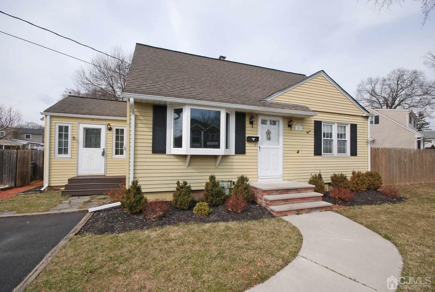 Property Photo:  124 Garden Drive  NJ 07080 