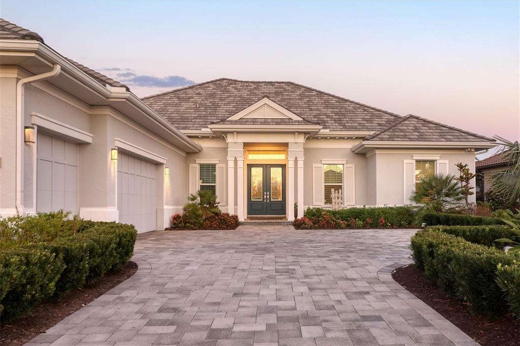 Property Photo:  7477 Seacroft Cove  FL 34202 