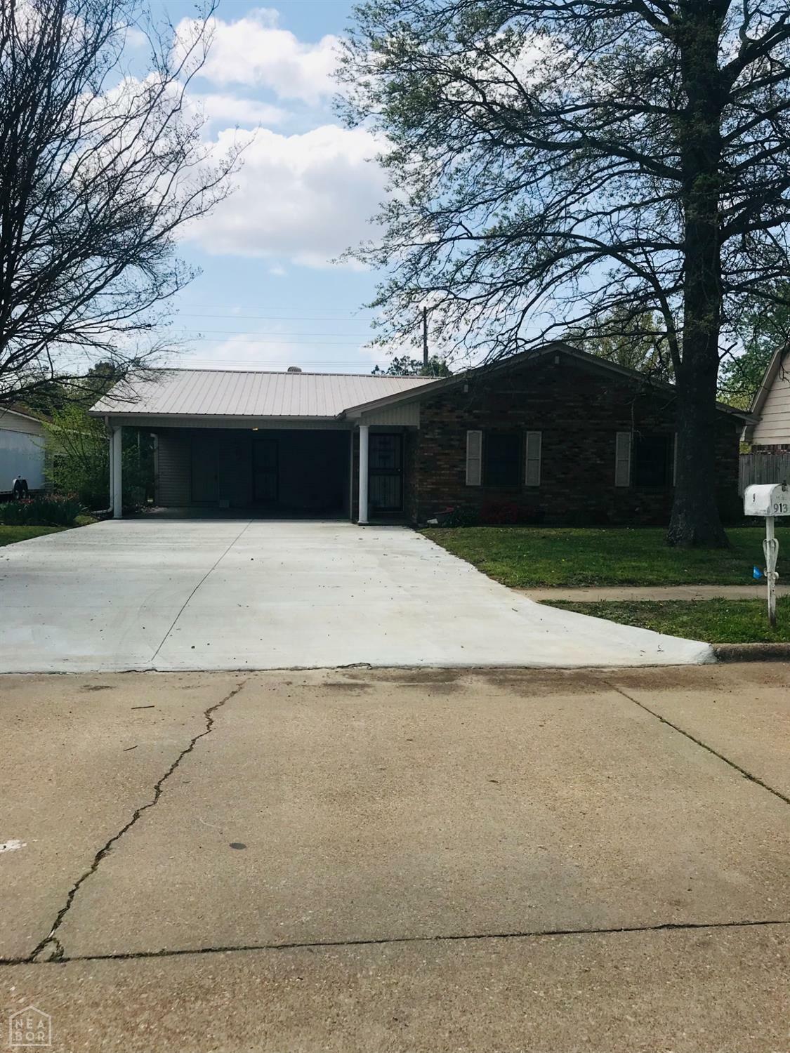 Property Photo:  913 Hickory Lane  AR 72315 