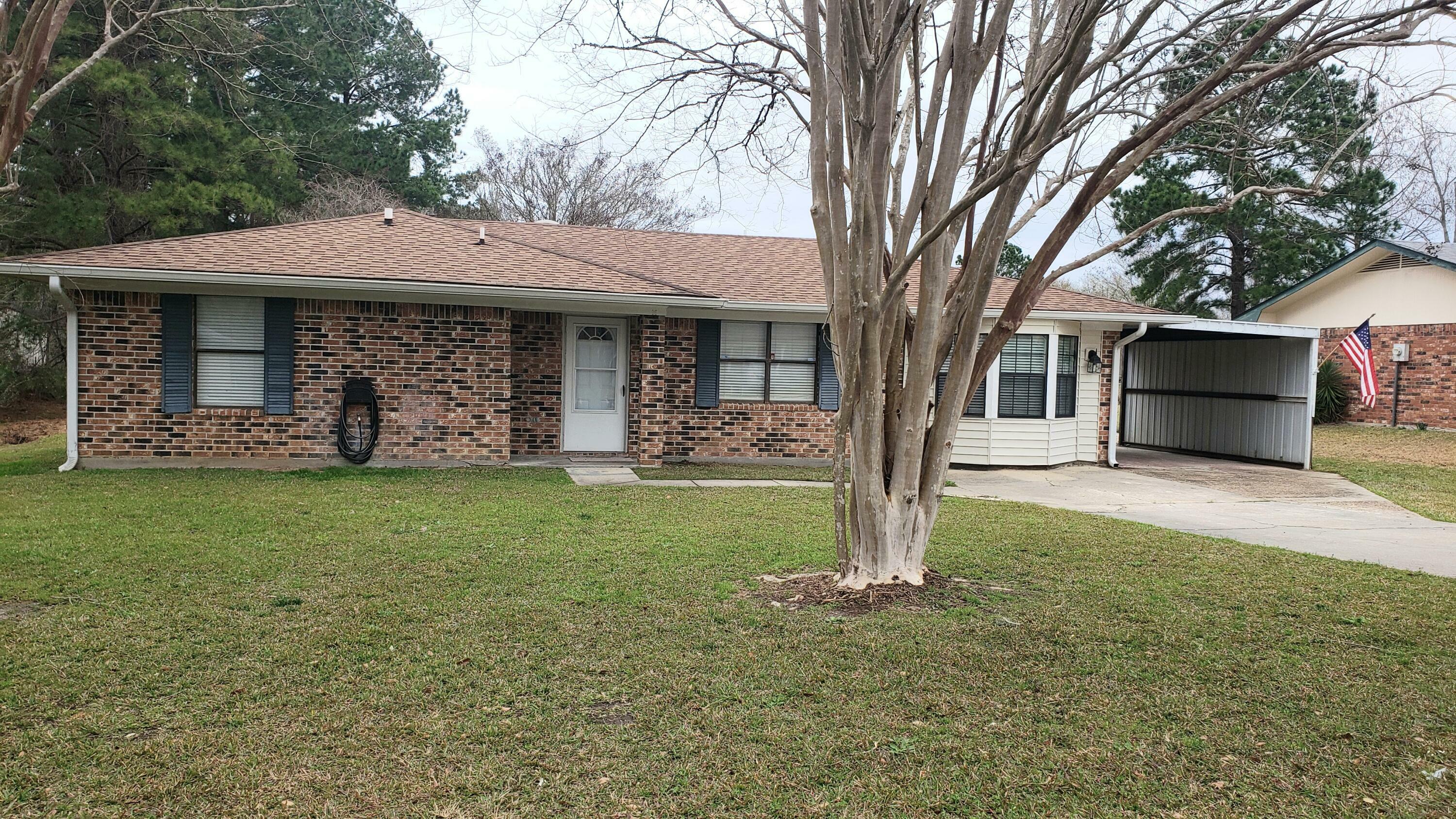 Property Photo:  109 Raymond Dr.  LA 71461 