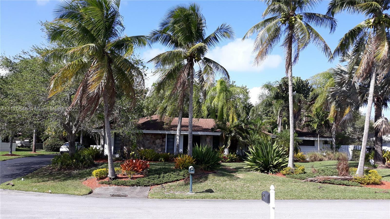 Property Photo: 8245 SW 184th Ter FL 33157