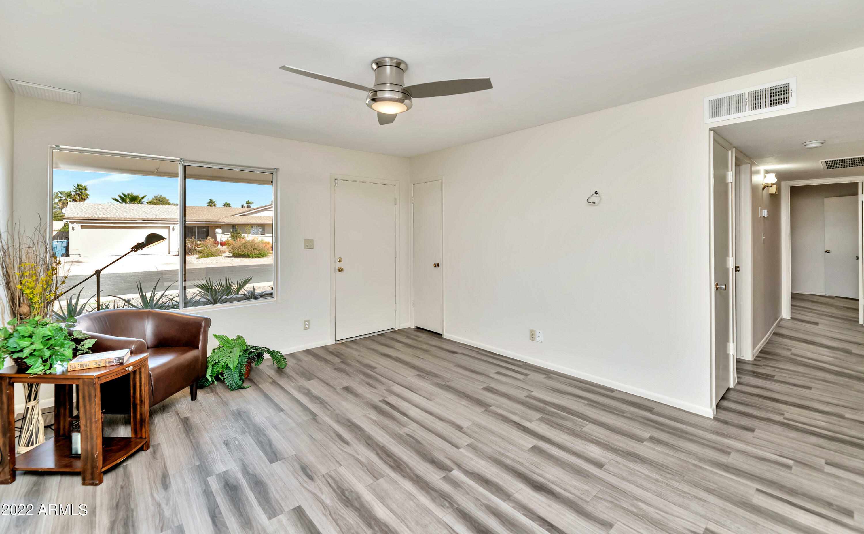 Property Photo:  2231 E Janice Way  AZ 85022 