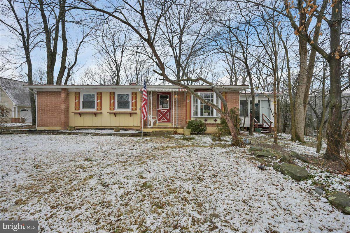 Property Photo:  1401 Crums Mill Road  PA 17110 