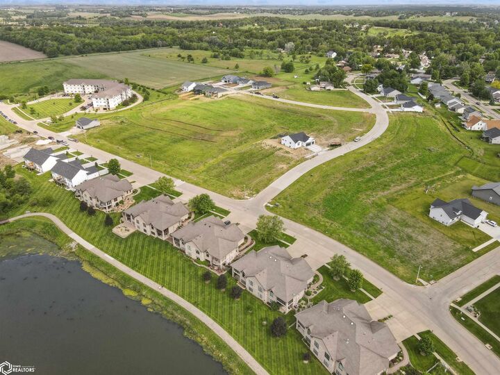 Property Photo: 2617 Knollway Drive IA 50158