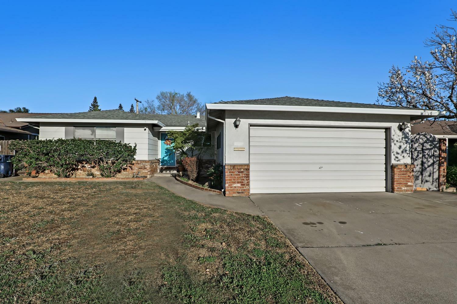 Property Photo:  7001 Maita Circle  CA 95820 