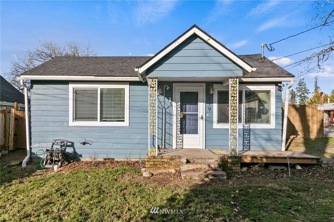 Property Photo: 419 South Street WA 98366