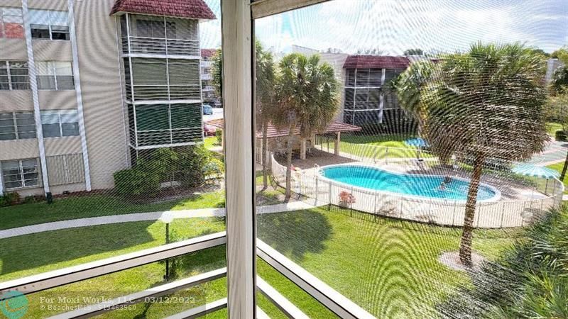 Property Photo: 3531 Inverrary Dr H 302 FL 33319