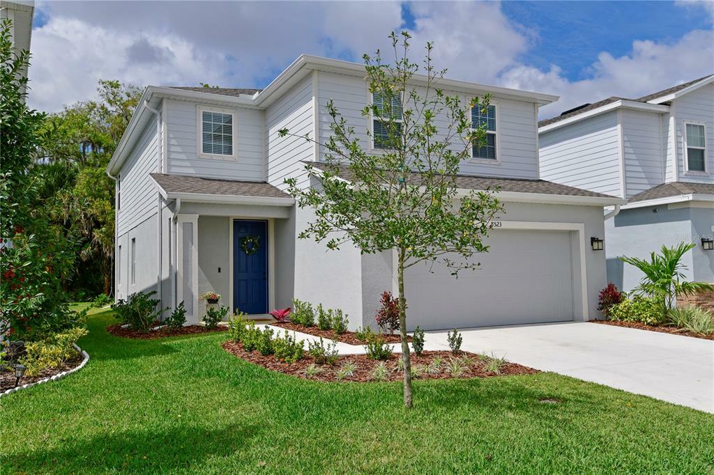 Property Photo:  8523 Rain Lily Crossing  FL 34219 