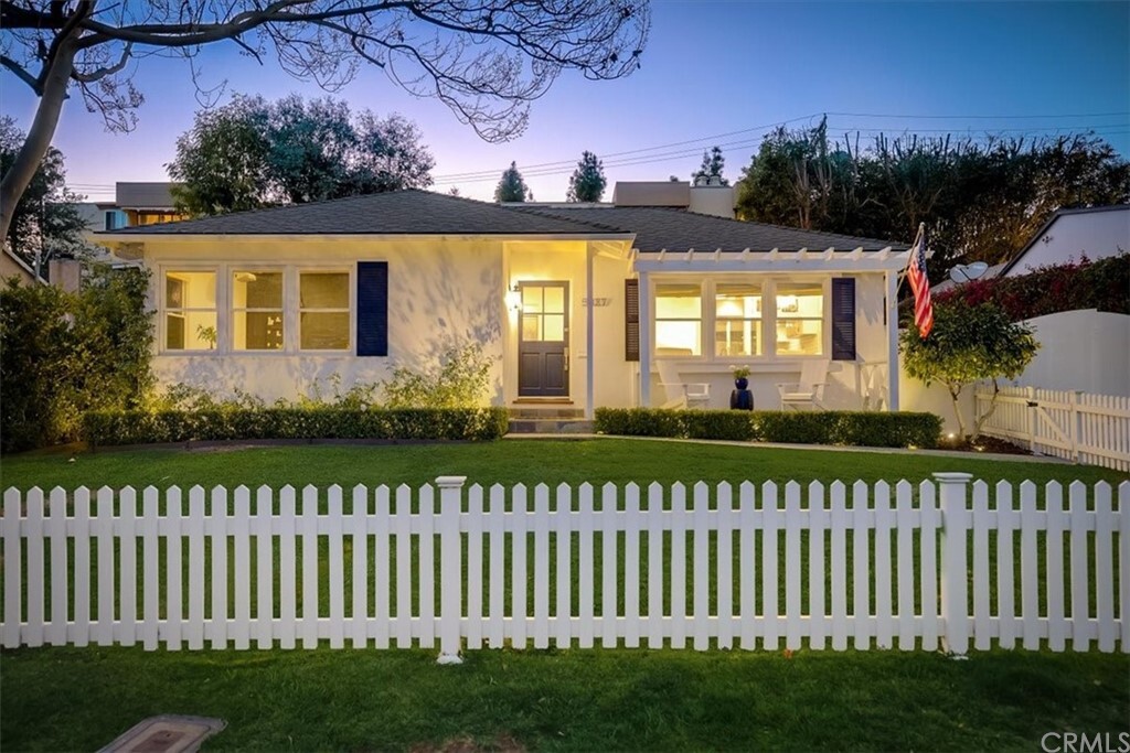 Property Photo: 5037 Murietta Avenue CA 91423