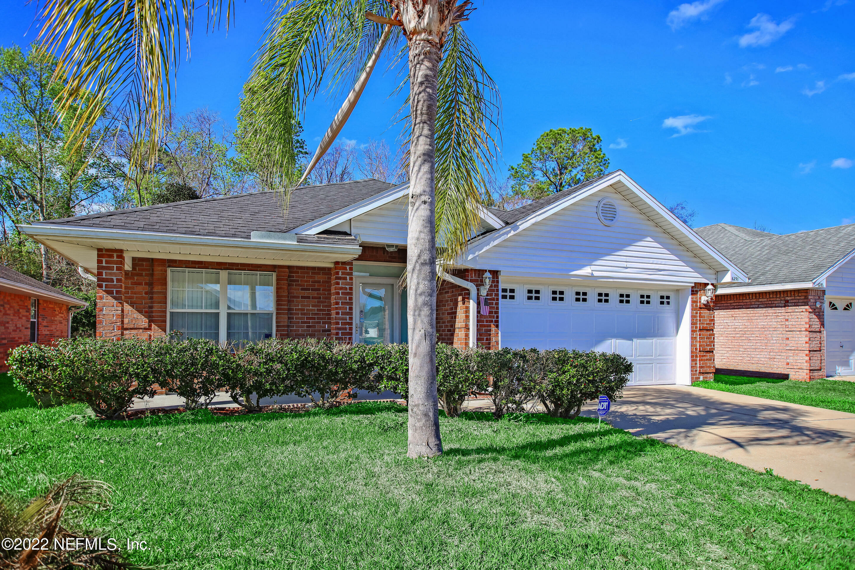 Property Photo:  6291 Ironside Drive N  FL 32244 