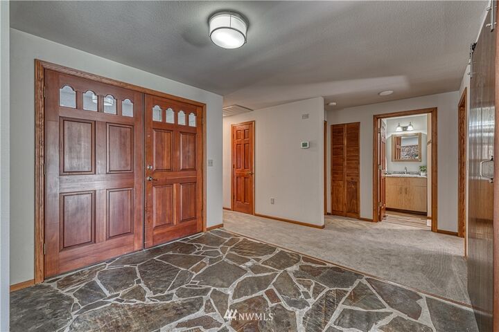 Property Photo:  400 E Old Ranch Road  WA 98524 