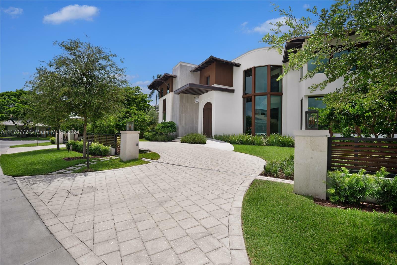 Property Photo:  100 Biscay Dr  FL 33154 