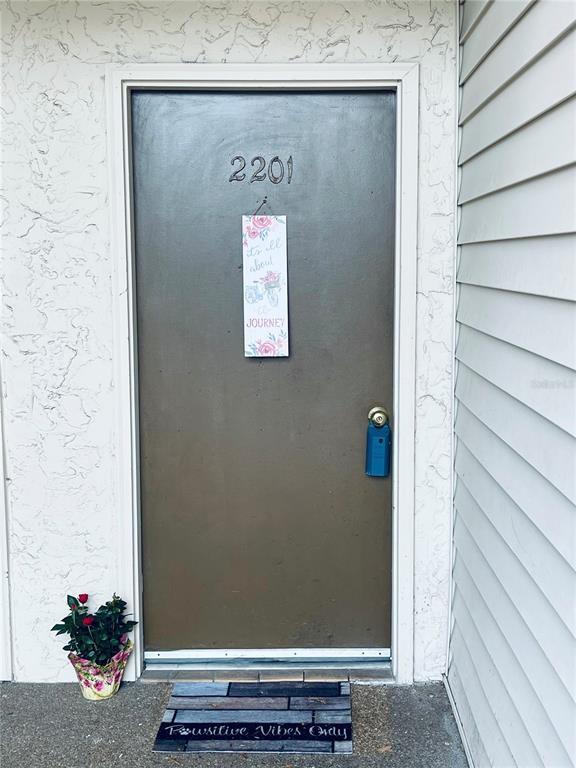Property Photo: 2201 65th Avenue N FL 33702