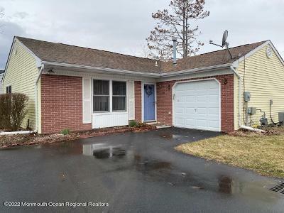 Property Photo: 19 Farnworth Close 1000 NJ 07728