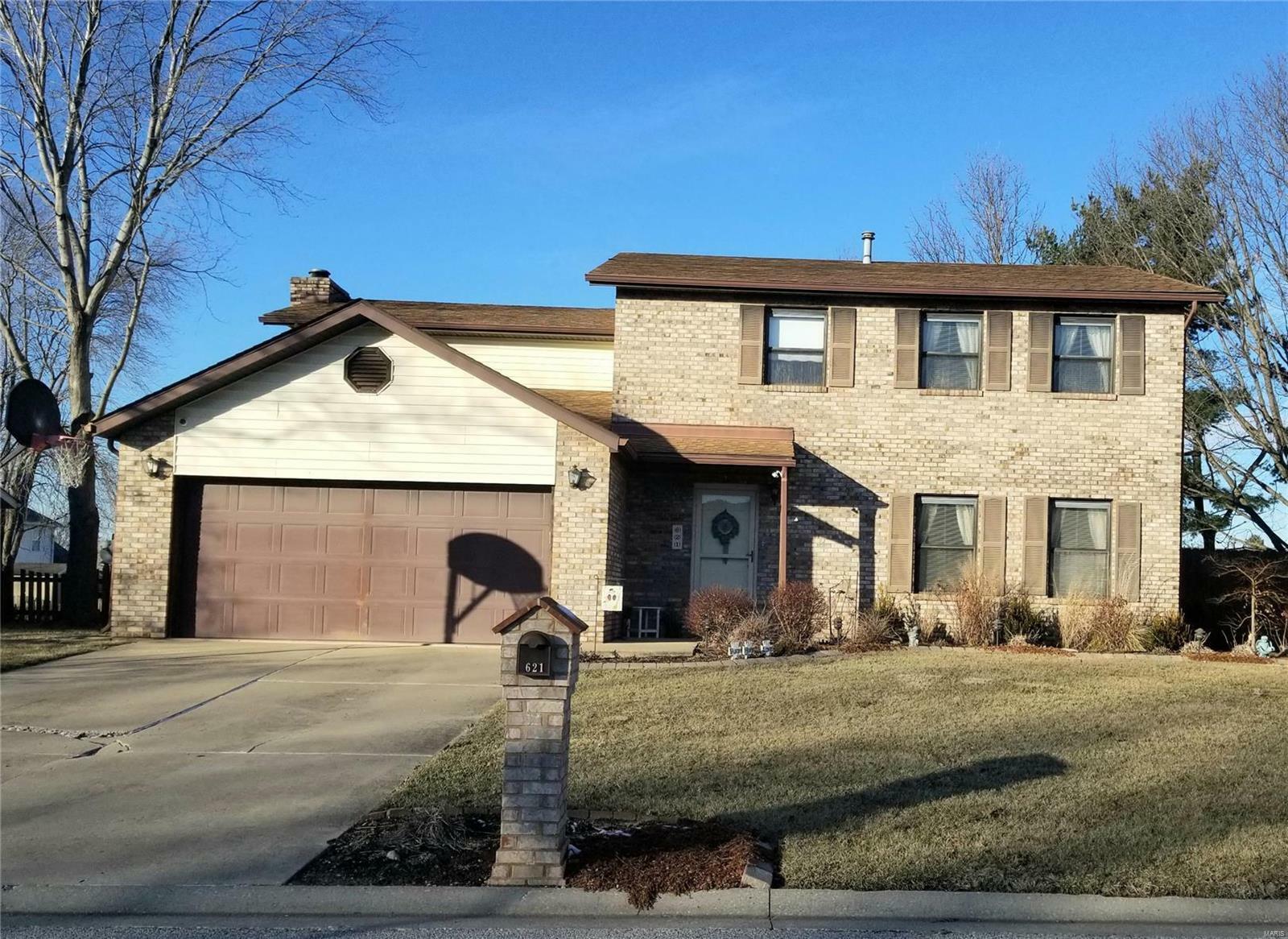 Property Photo: 621 Deerfield Drive 62226