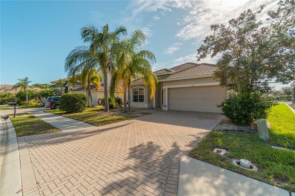 Property Photo:  2175 Chenille Court  FL 34292 