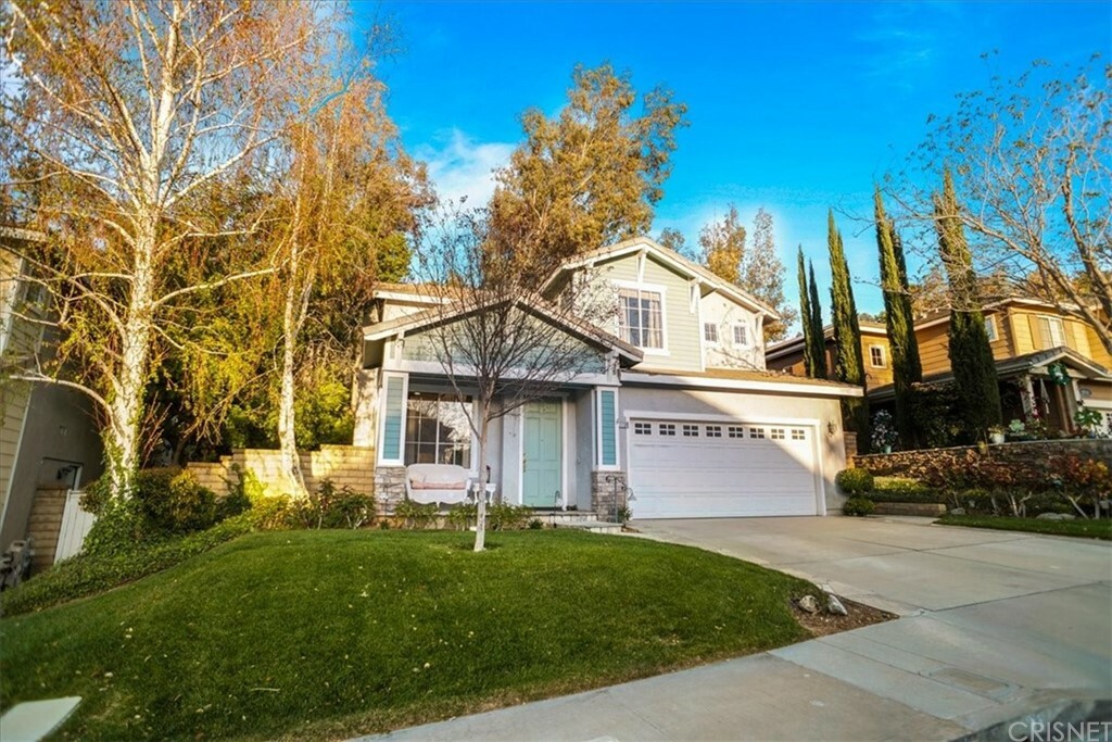 Property Photo:  27738 Briarcliff Place  CA 91354 